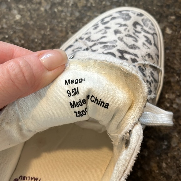 Women’s Blowfish Shoes - Picture 4 of 5